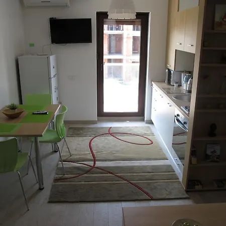 Puzzle Apartment