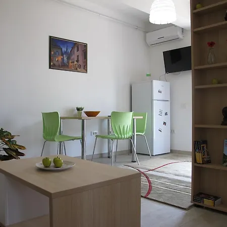 Apartment Puzzle *